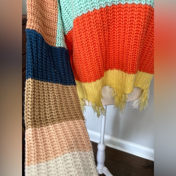 Miracle Cropped Sweater size M - Picture 4 of 11